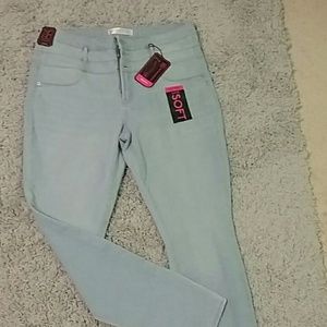 Mid rise super soft jeggings